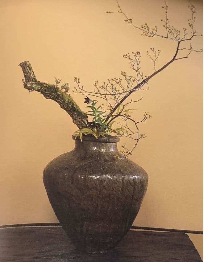 古越前焼の花生け